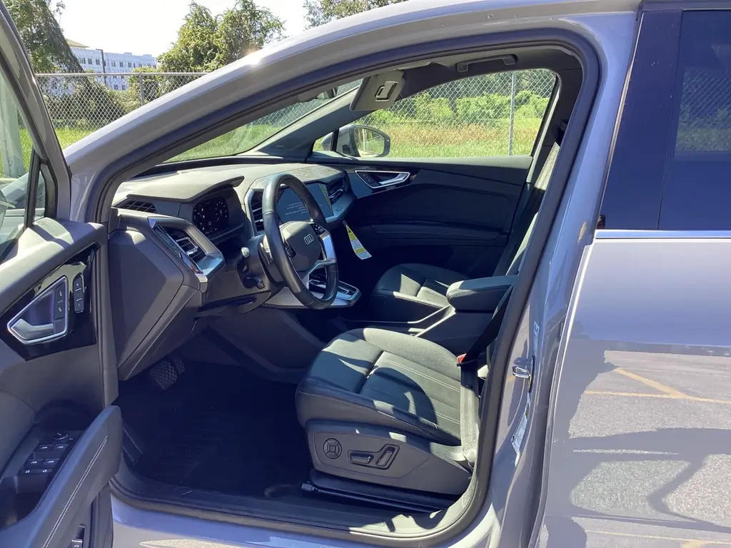 2023 AUDI Q4 E-TRON SPORTBACK PREMIUM PLUS photo 14