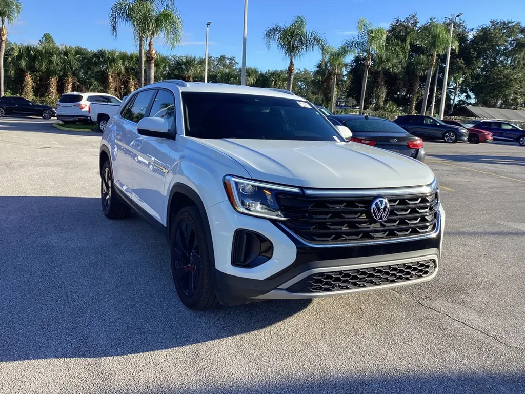 2024 VOLKSWAGEN ATLAS CROSS SPORT 2.0T SE W/TECHNOLOGY photo 3