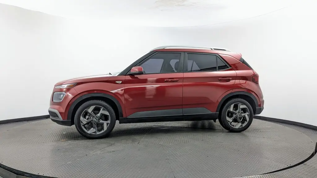 2022 HYUNDAI VENUE LIMITED photo 2