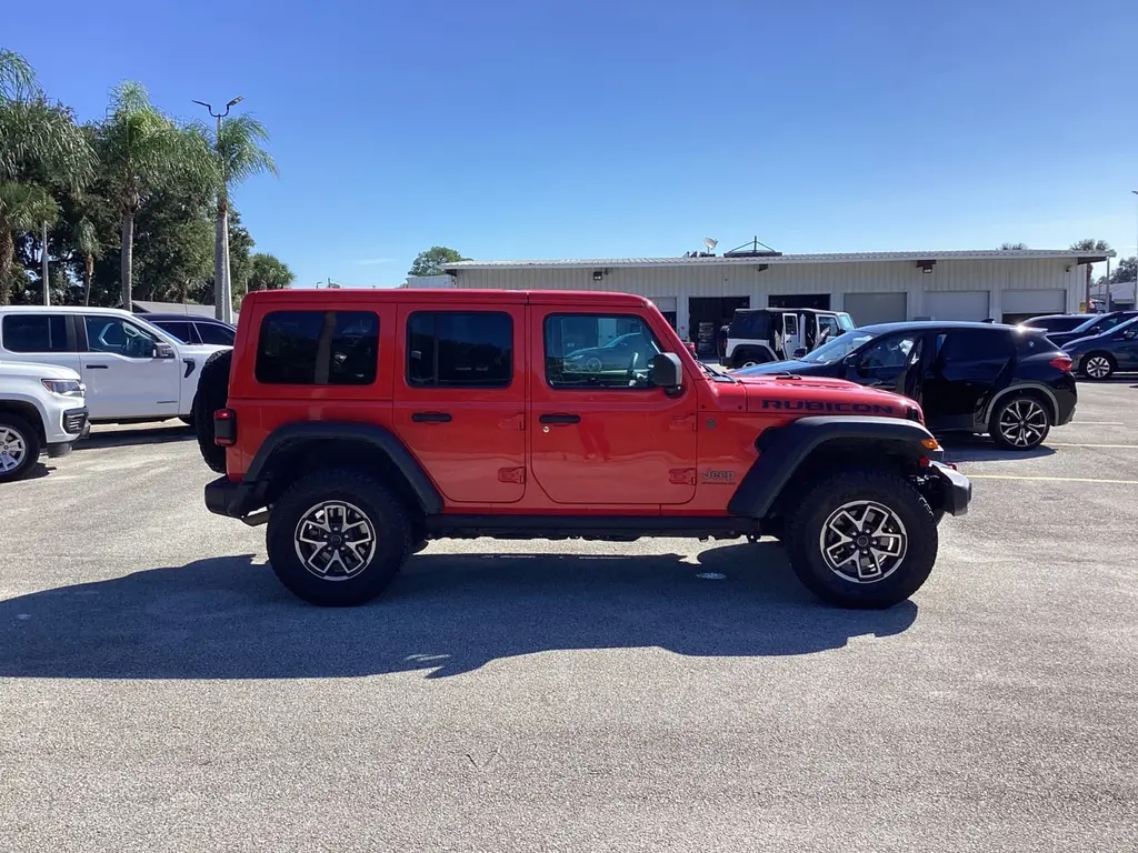 2025 JEEP WRANGLER RUBICON photo 4