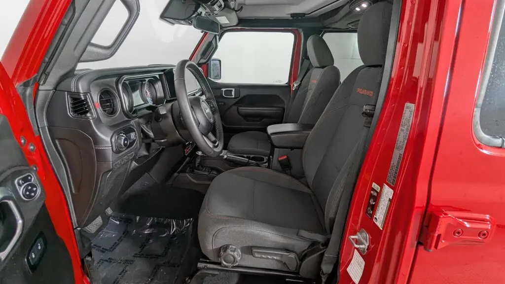 2025 JEEP WRANGLER RUBICON photo 13