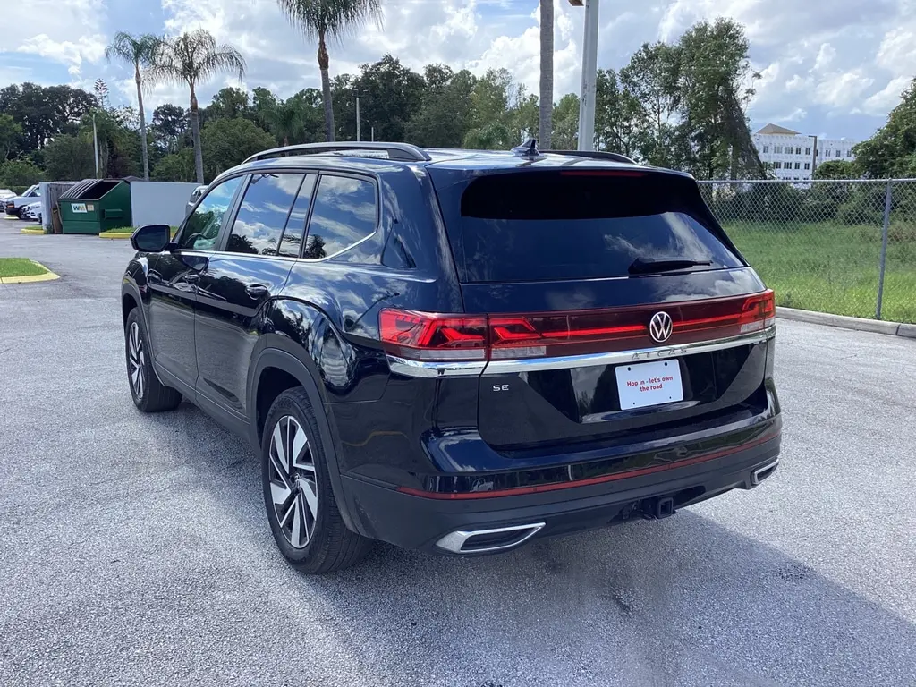 2025 VOLKSWAGEN ATLAS 2.0T SE W/TECHNOLOGY photo 9
