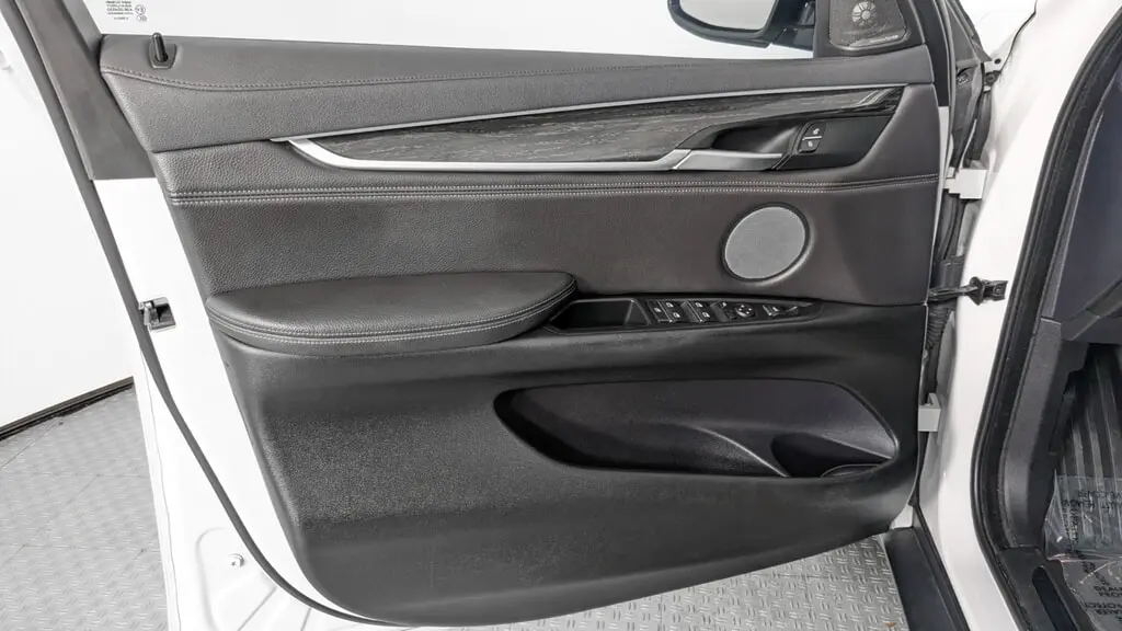2018 BMW X6 XDRIVE35I photo 11