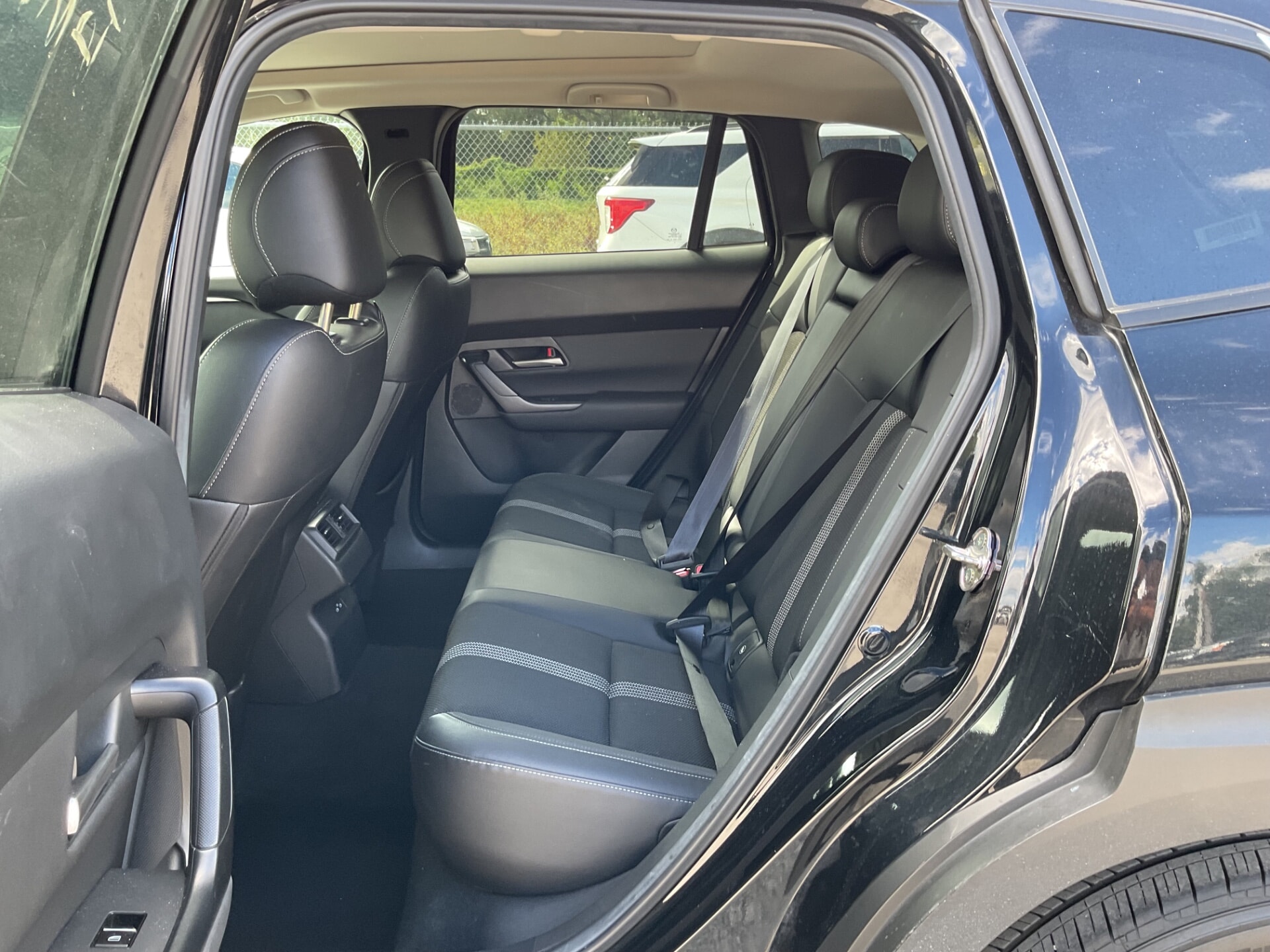 2025 MAZDA CX-50 2.5 S PREMIUM PACKAGE photo 10