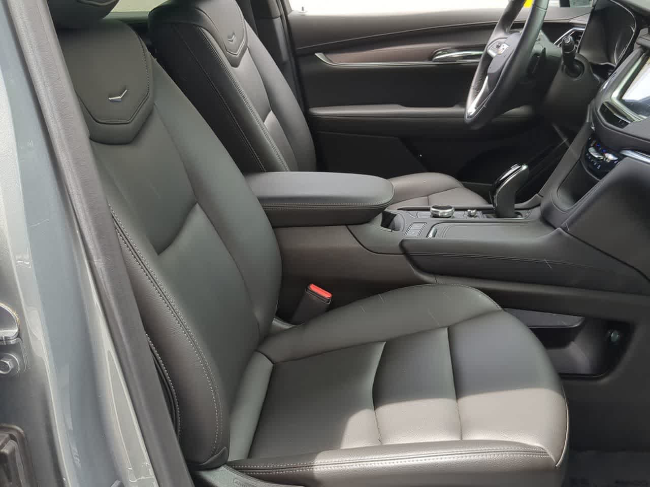2024 CADILLAC XT6 FWD LUXURY photo 12