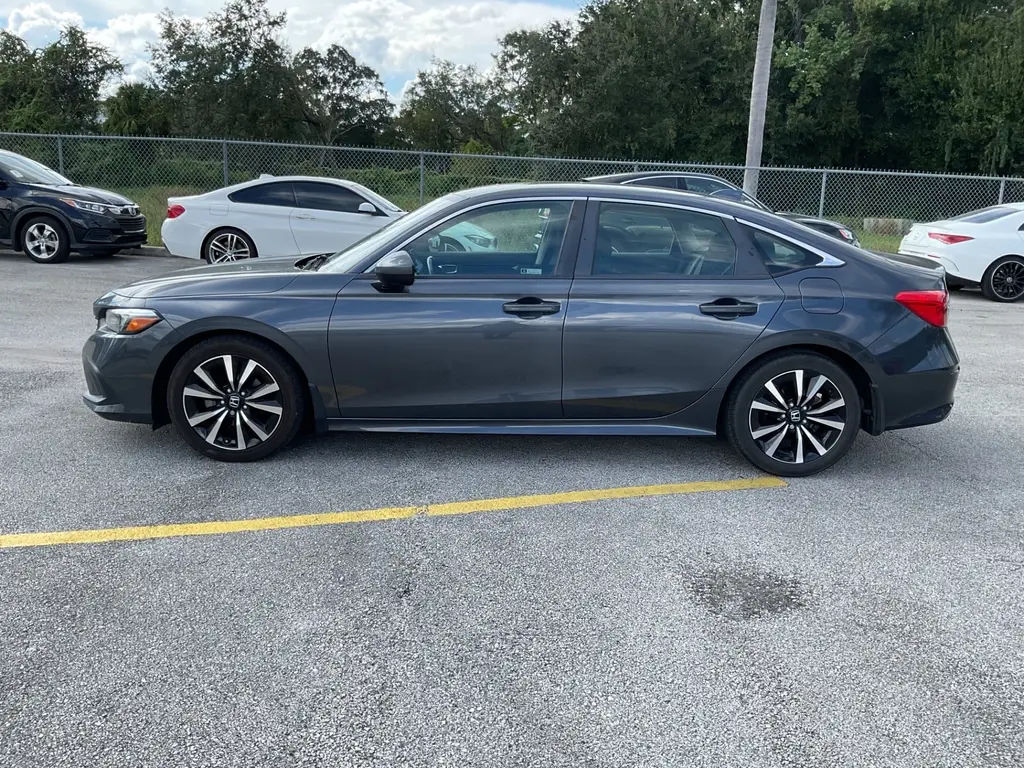 2022 HONDA CIVIC EX photo 2
