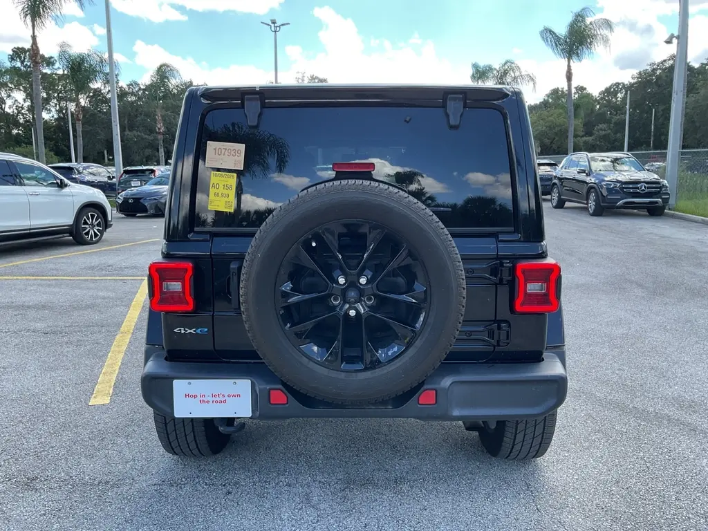 2021 JEEP WRANGLER 4XE UNLIMITED SAHARA photo 4