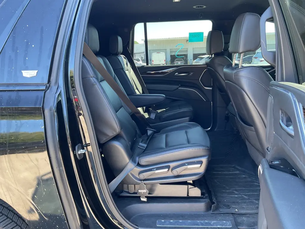 2021 CADILLAC ESCALADE ESV LUXURY photo 12