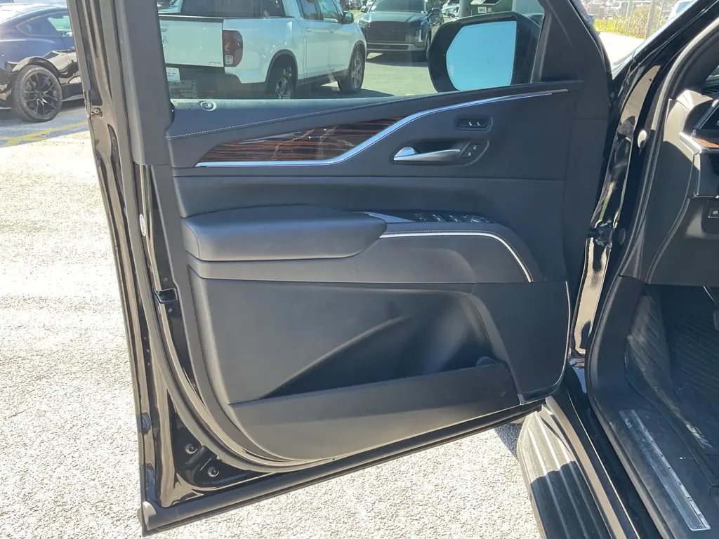 2021 CADILLAC ESCALADE ESV LUXURY photo 16