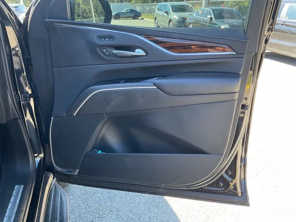 2021 CADILLAC ESCALADE ESV LUXURY photo 19
