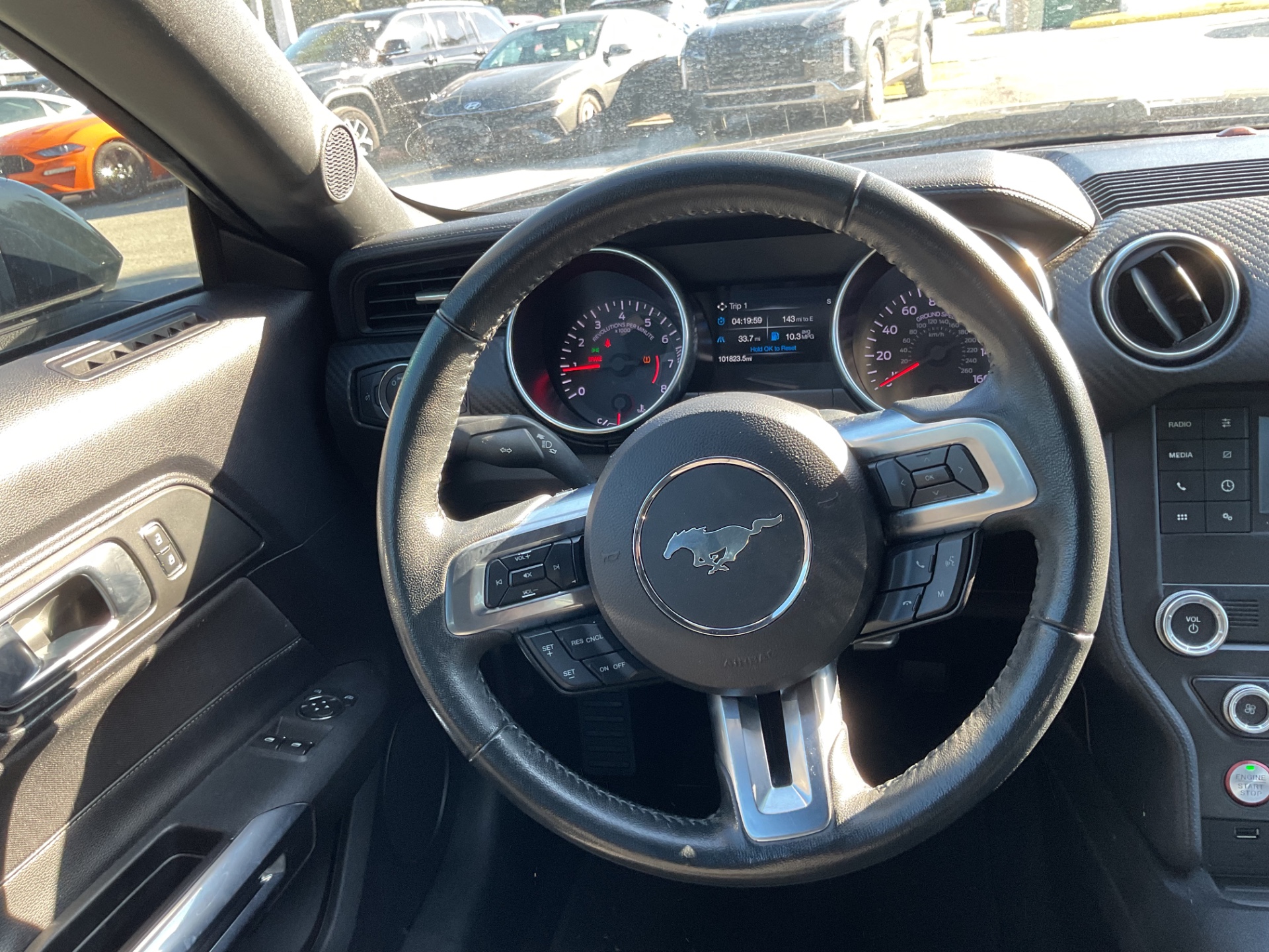 2019 FORD MUSTANG ECOBOOST photo 17