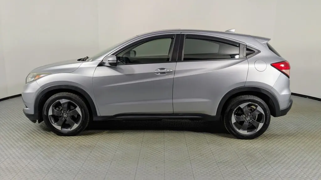 2018 HONDA HR-V EX photo 2