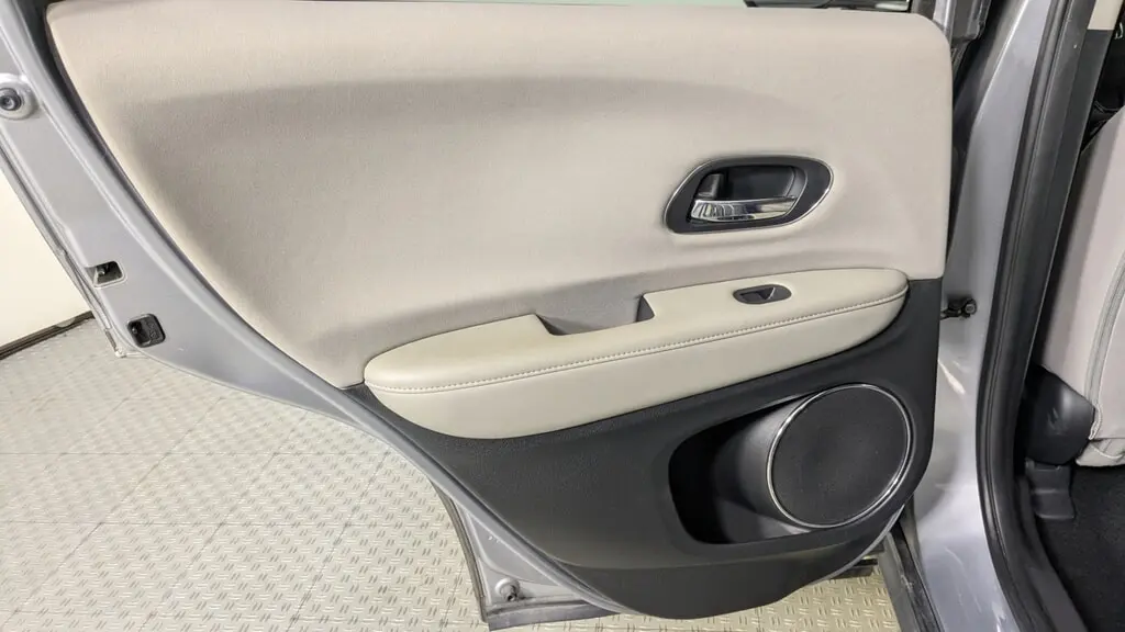 2018 HONDA HR-V EX photo 11
