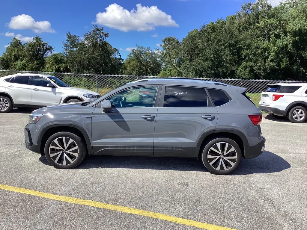 2023 VOLKSWAGEN TAOS SE photo 6