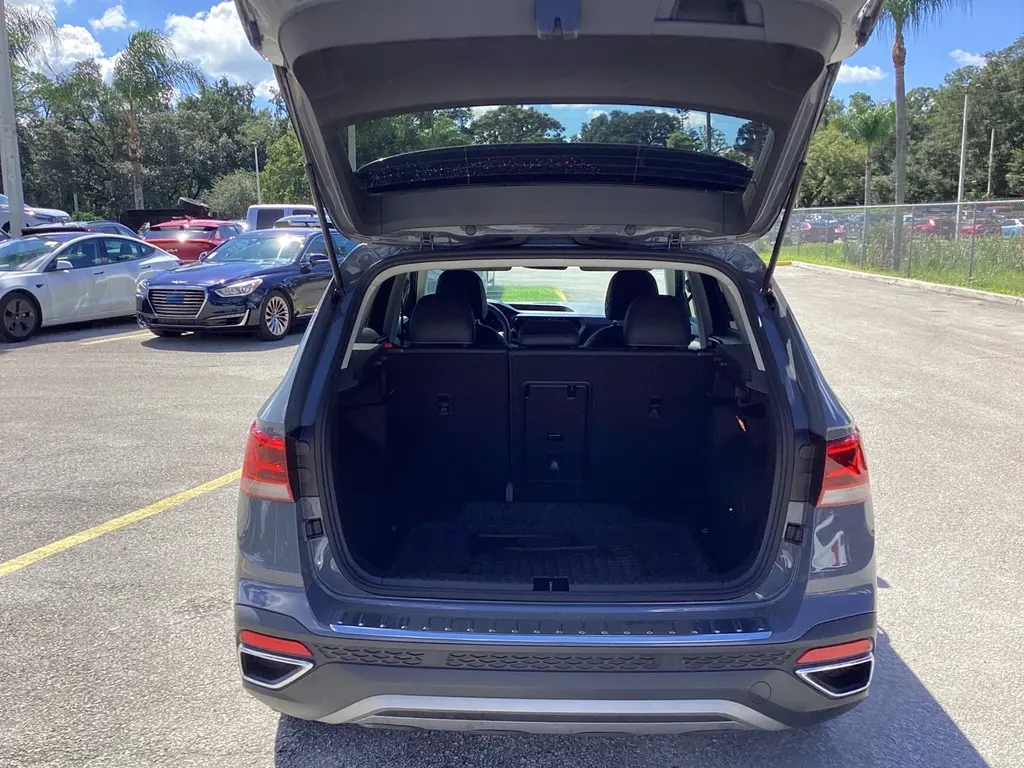 2023 VOLKSWAGEN TAOS SE photo 9