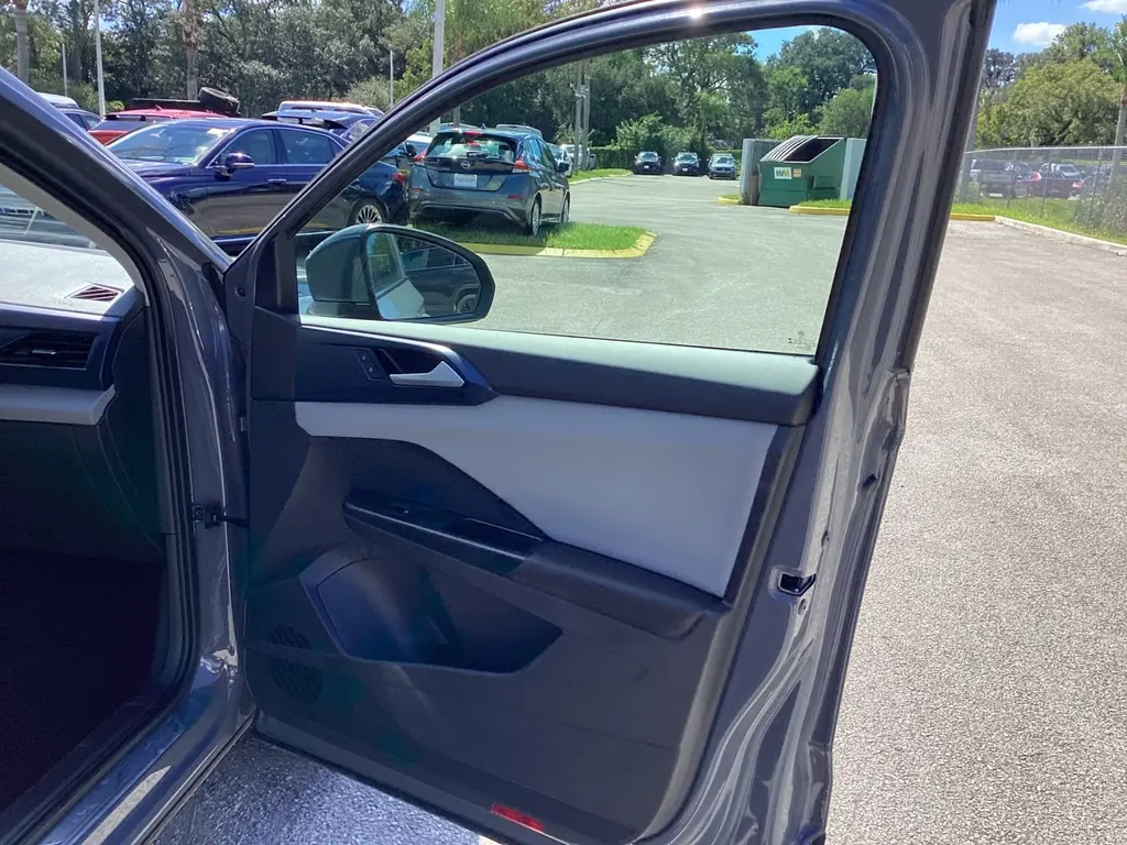 2023 VOLKSWAGEN TAOS SE photo 15