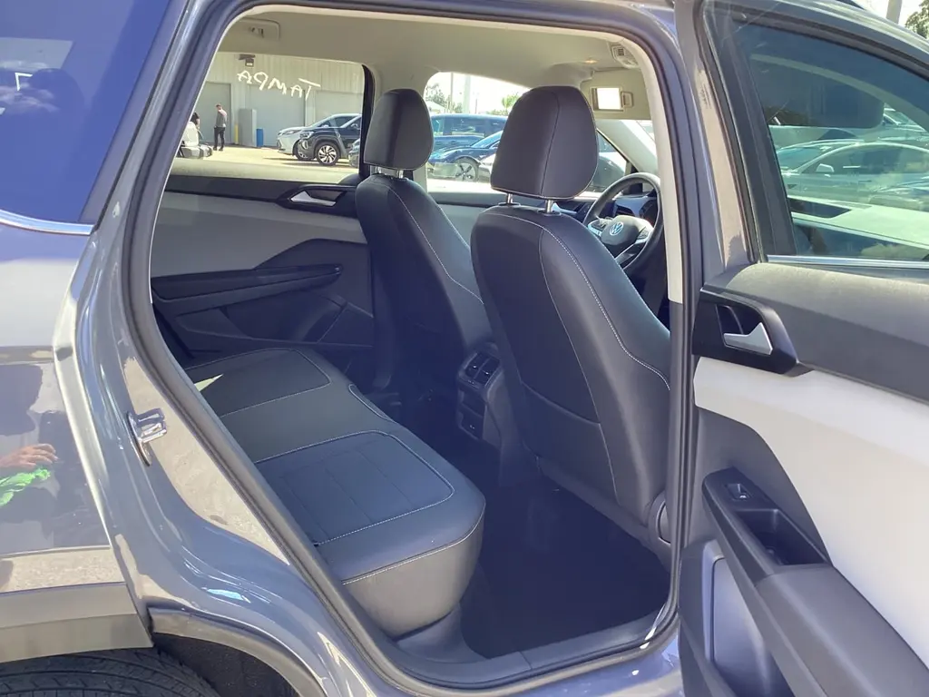 2023 VOLKSWAGEN TAOS SE photo 18