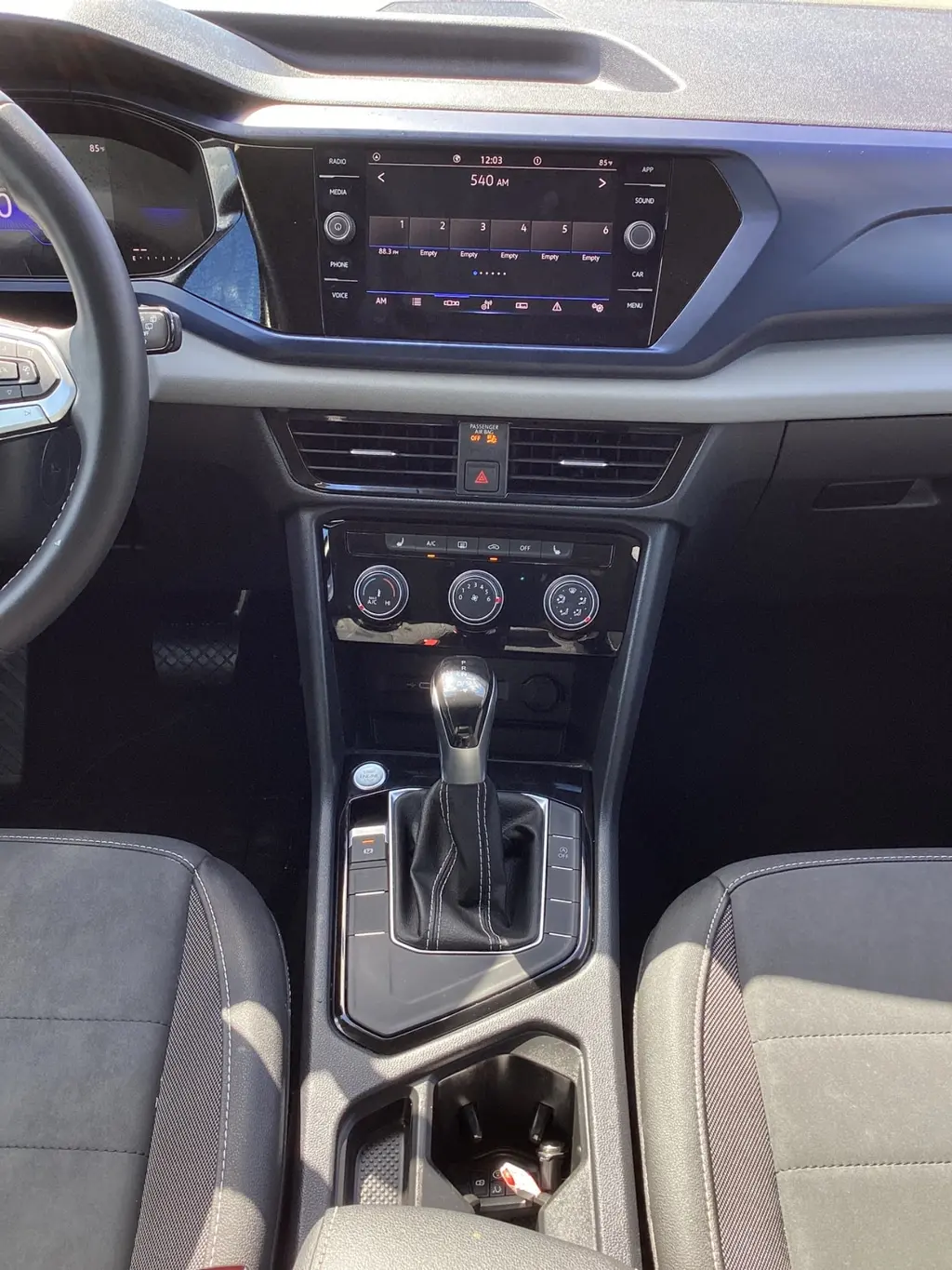 2023 VOLKSWAGEN TAOS SE photo 21