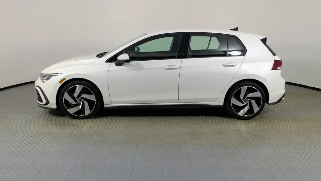 2022 VOLKSWAGEN GOLF GTI S photo 2