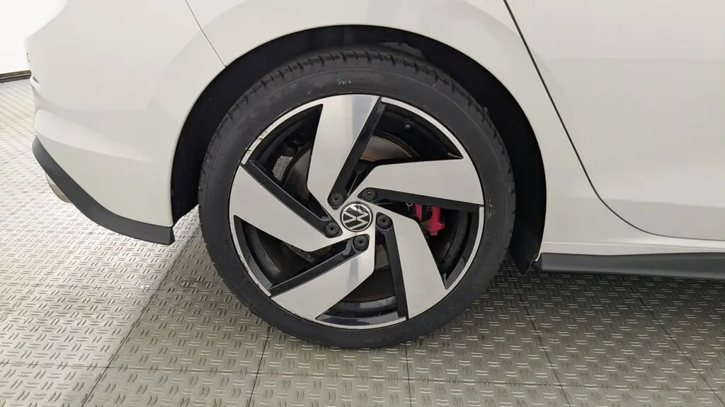 2022 VOLKSWAGEN GOLF GTI S photo 31