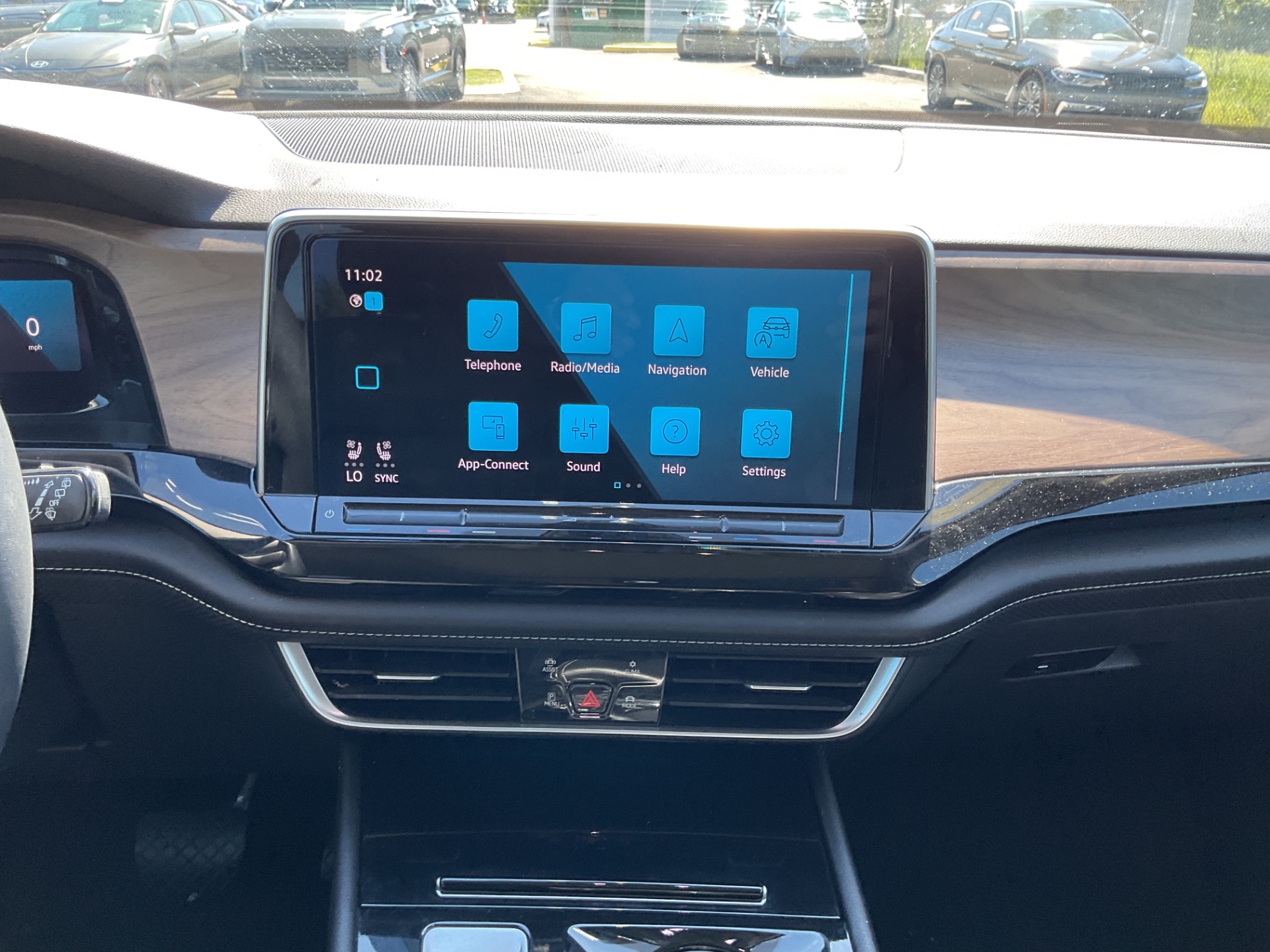 2024 VOLKSWAGEN ATLAS 2.0T SE W/TECHNOLOGY photo 22