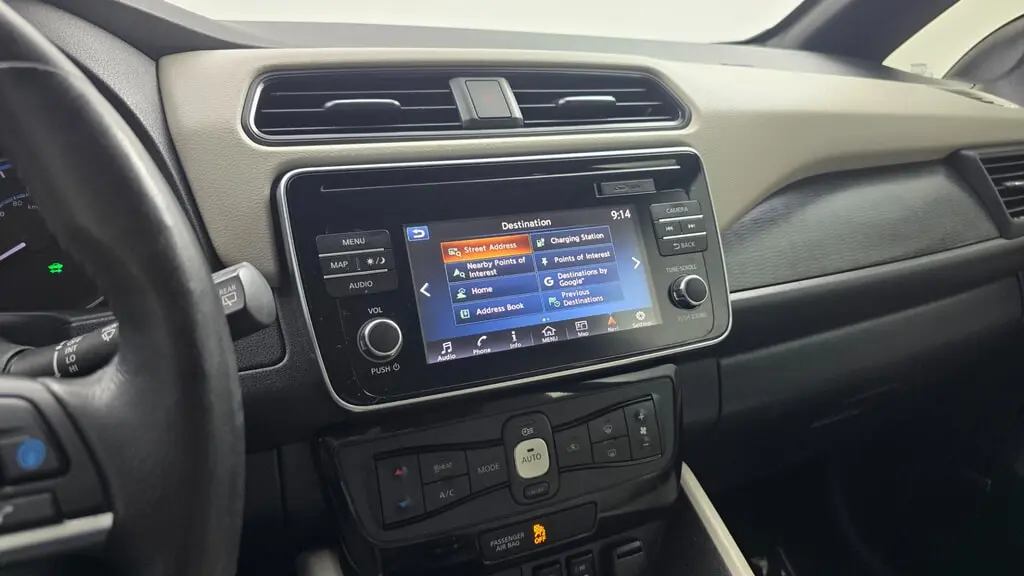 2019 NISSAN LEAF SL photo 32