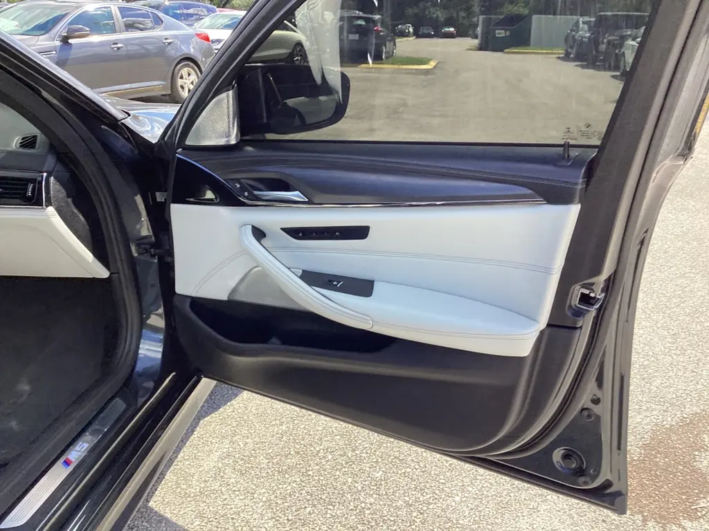 2018 BMW M5 photo 14