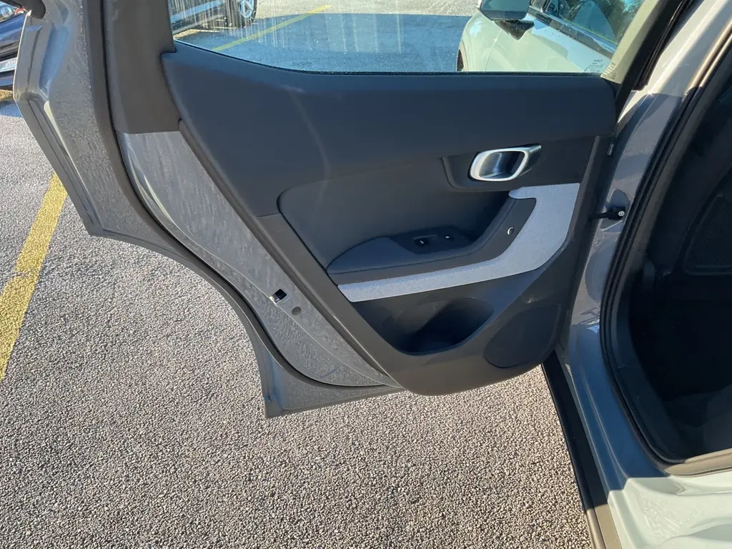 2024 POLESTAR 2 PLUS photo 16