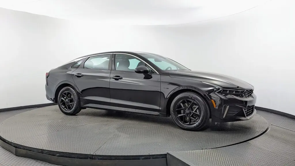 2026 KIA K5 LXS photo 8