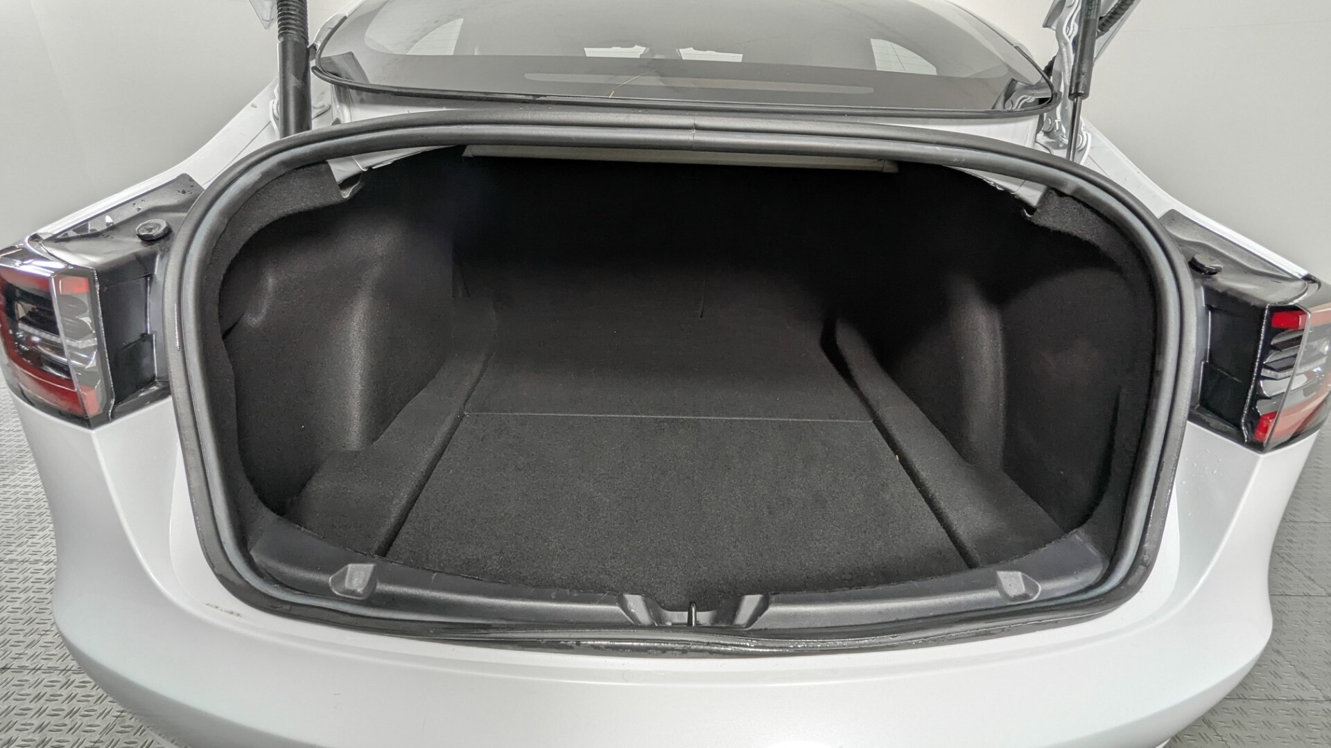 Florida Fine Cars - Used vehicle - SEDAN TESLA MODEL 3 2023