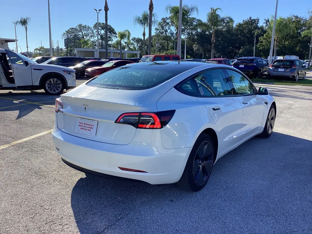 2023 TESLA MODEL 3 photo 5