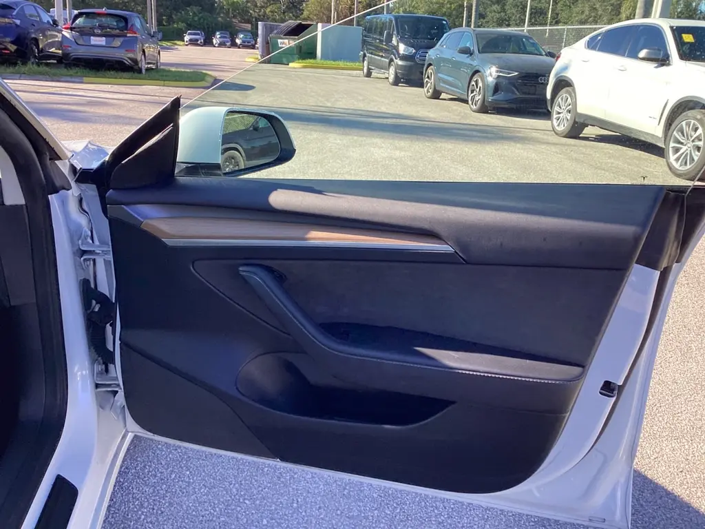 2023 TESLA MODEL 3 photo 18