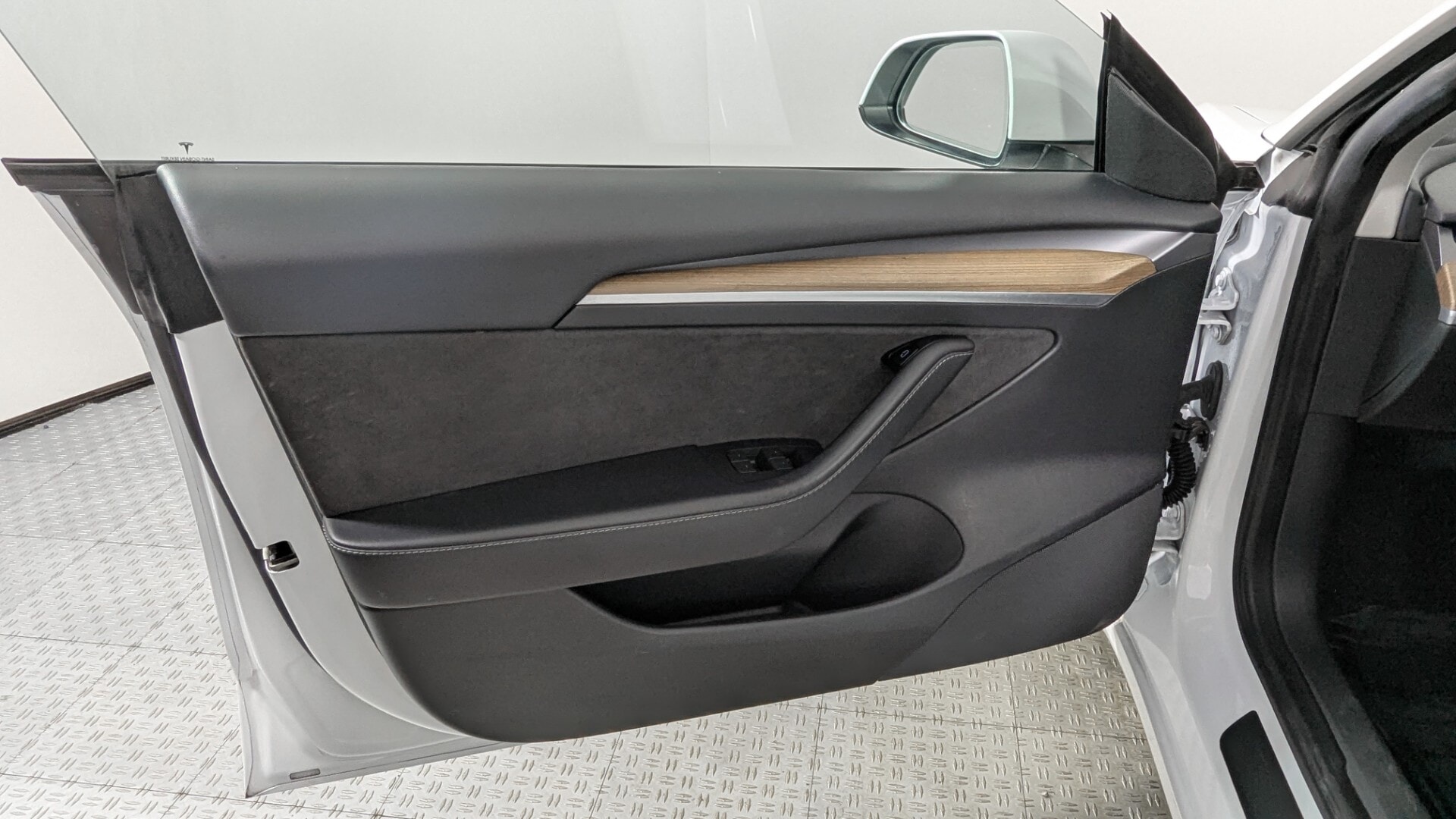 Florida Fine Cars - Used vehicle - SEDAN TESLA MODEL 3 2023