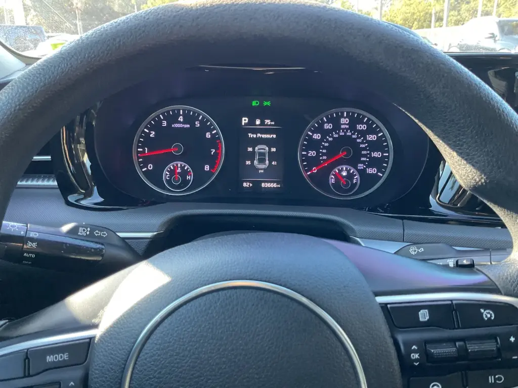2022 KIA K5 LX photo 20