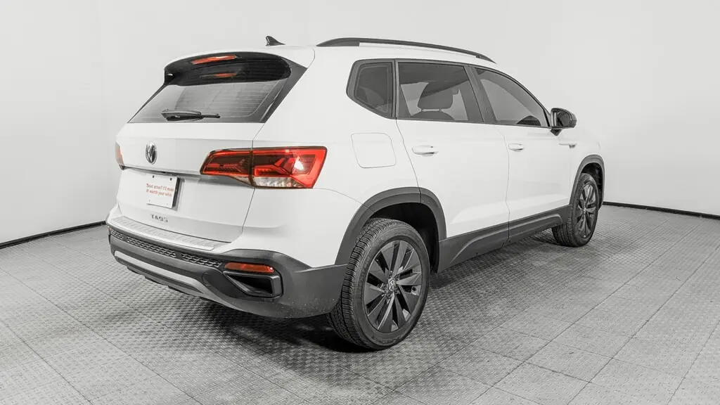 2024 VOLKSWAGEN TAOS S photo 6