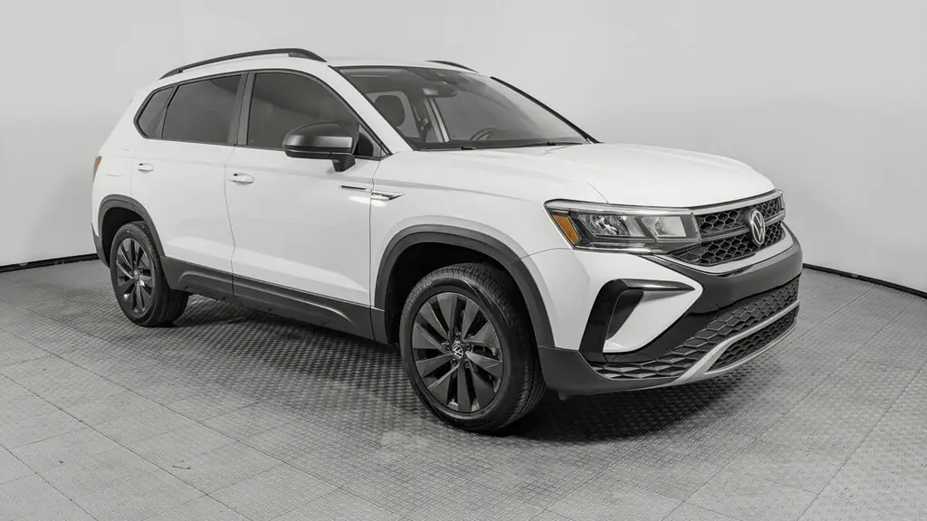 2024 VOLKSWAGEN TAOS S photo 8