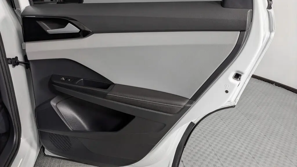 2024 VOLKSWAGEN TAOS S photo 16