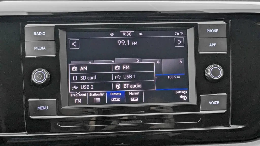 2024 VOLKSWAGEN TAOS S photo 24