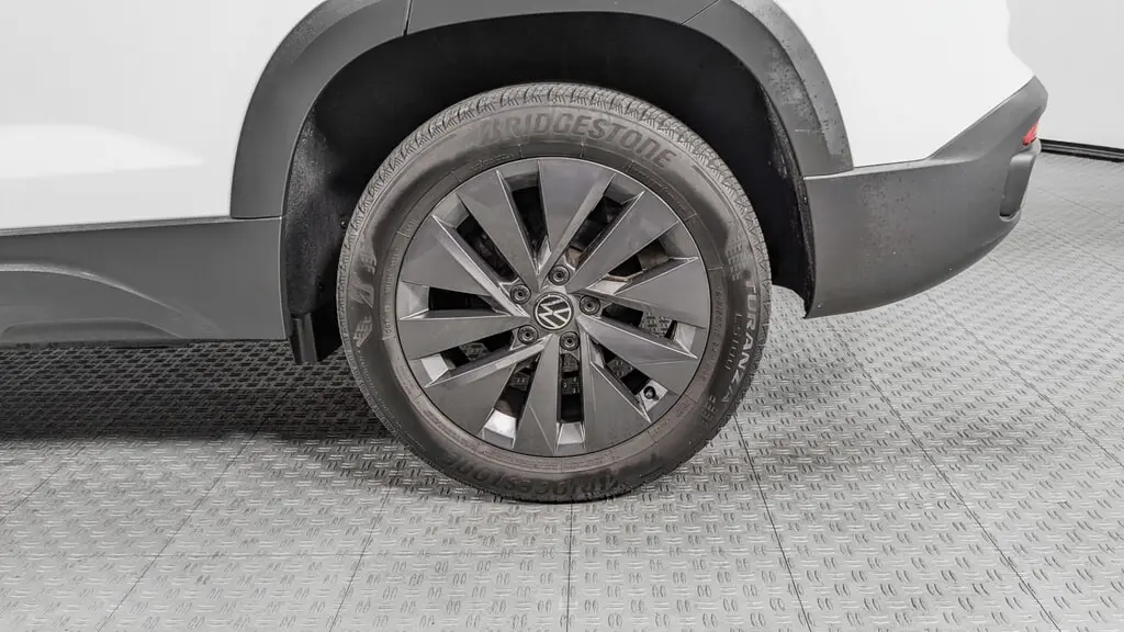 2024 VOLKSWAGEN TAOS S photo 31