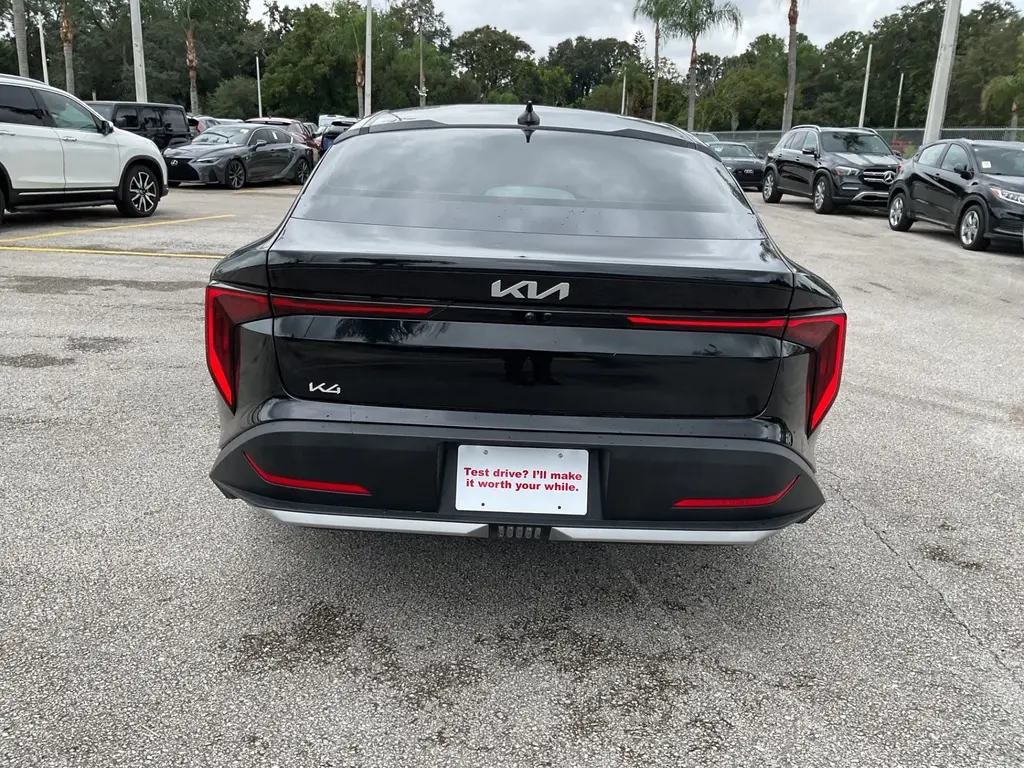 2025 KIA K4 LXS photo 8