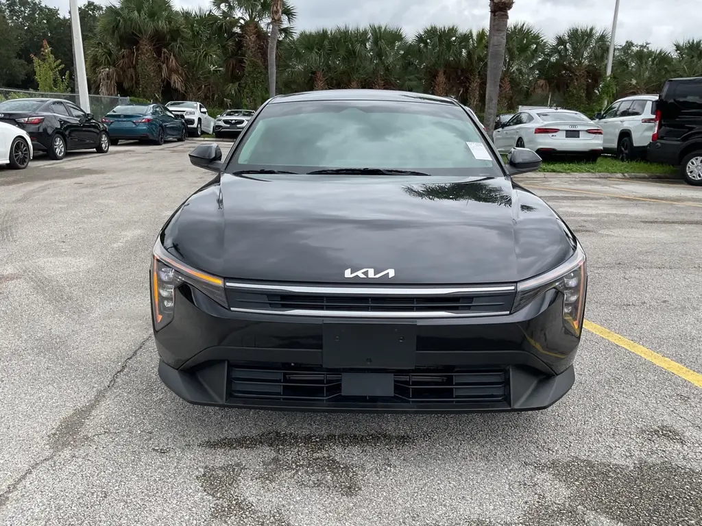 2025 KIA K4 LXS photo 12
