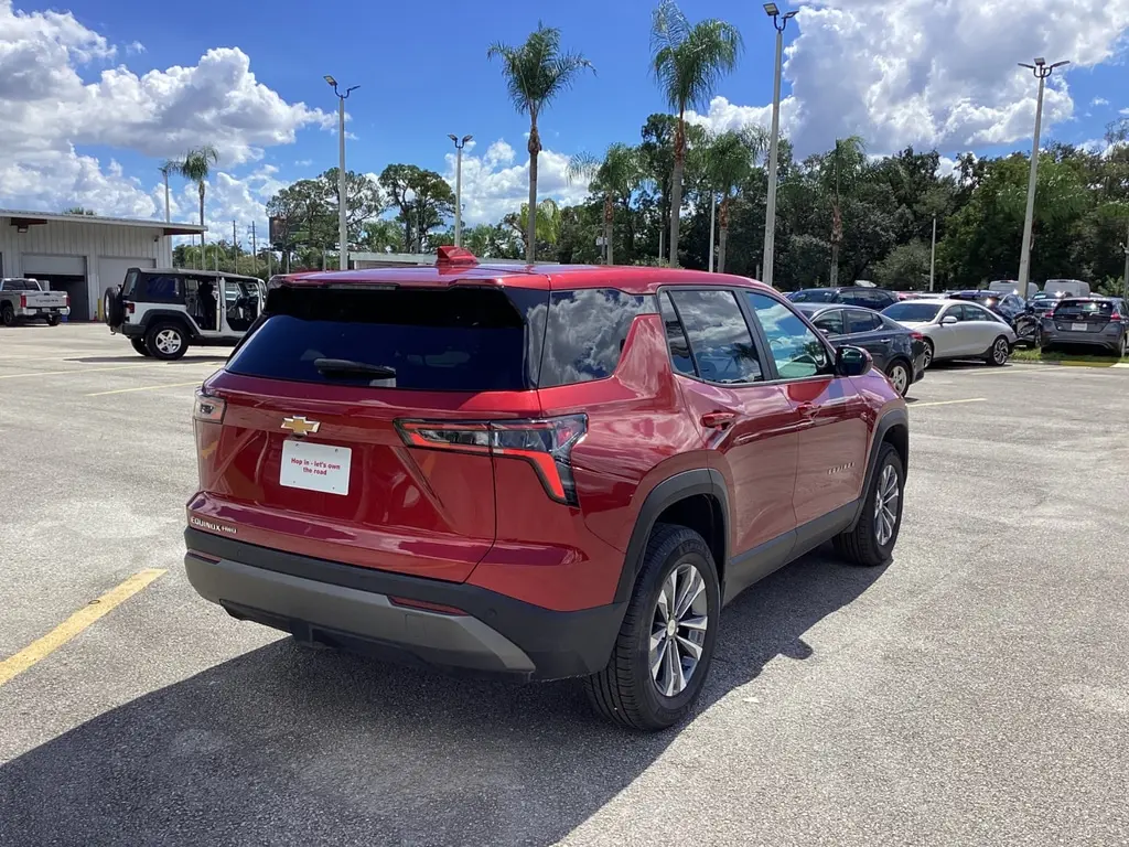 2026 CHEVROLET EQUINOX AWD LT photo 5