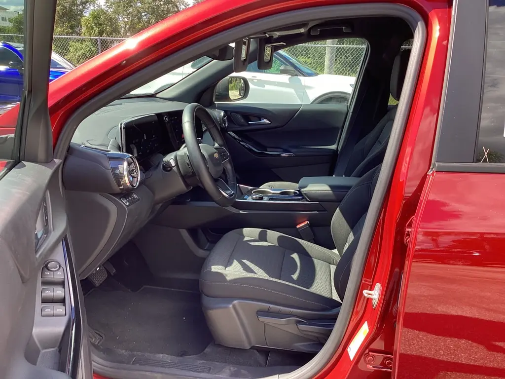 2026 CHEVROLET EQUINOX AWD LT photo 6