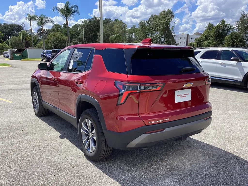 2026 CHEVROLET EQUINOX AWD LT photo 9