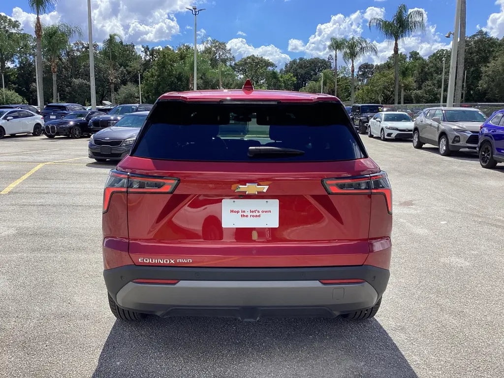 2026 CHEVROLET EQUINOX AWD LT photo 10