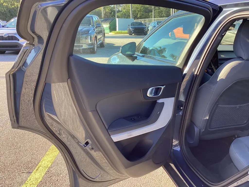 2024 POLESTAR 2 PLUS photo 11