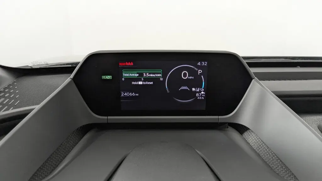 2023 TOYOTA BZ4X XLE photo 24
