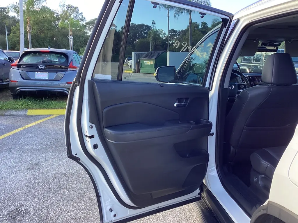 2022 HONDA PILOT TOURING 7-PASSENGER photo 13