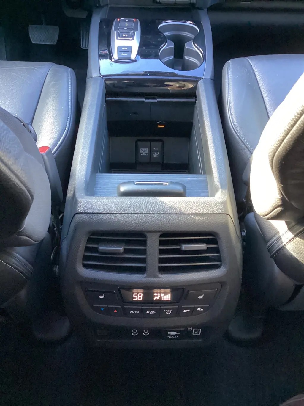 2022 HONDA PILOT TOURING 7-PASSENGER photo 20