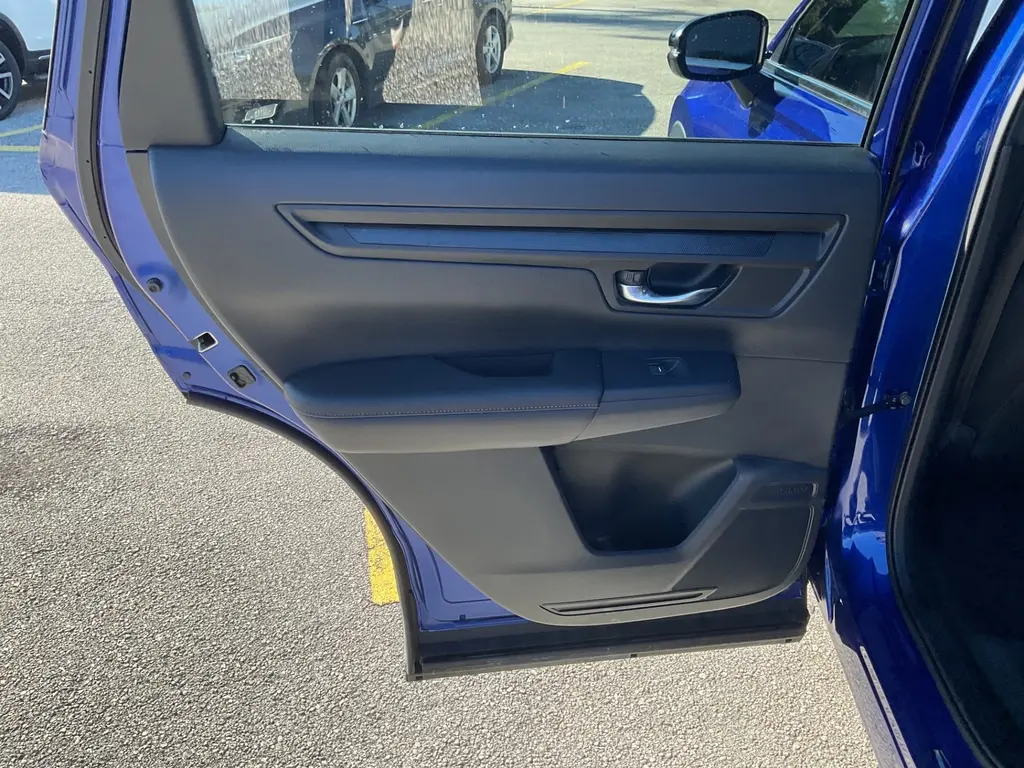 2025 HONDA CR-V HYBRID SPORT photo 12